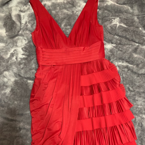 BCBGMaxAzria Dresses & Skirts - Very cute classy BCBG dress size 2
